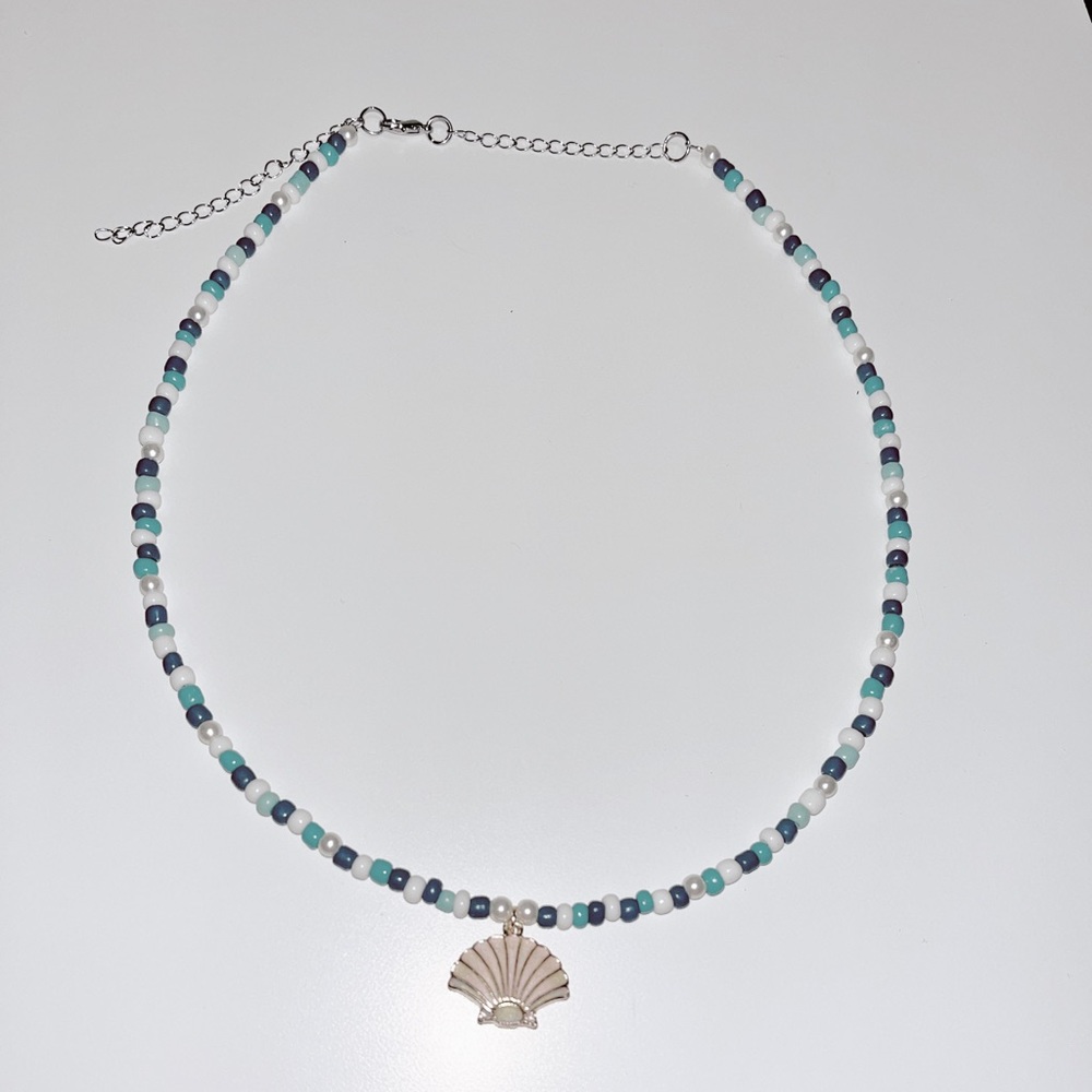Blue & White Beaded Seashell Adjustable Necklace